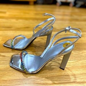 🌈Bling toe strap- Nine West Strappy silver heels size 8